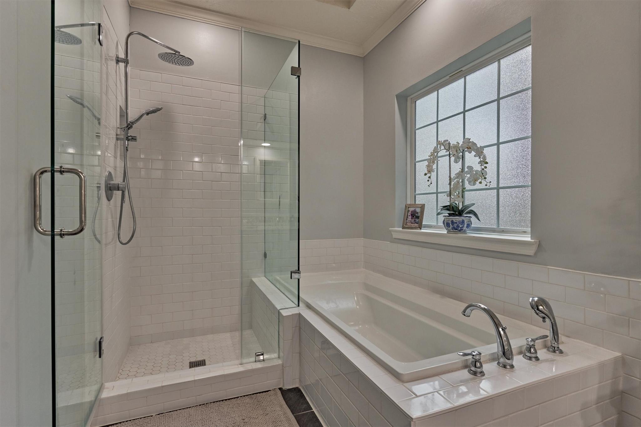 82 E Coldbrook Circle