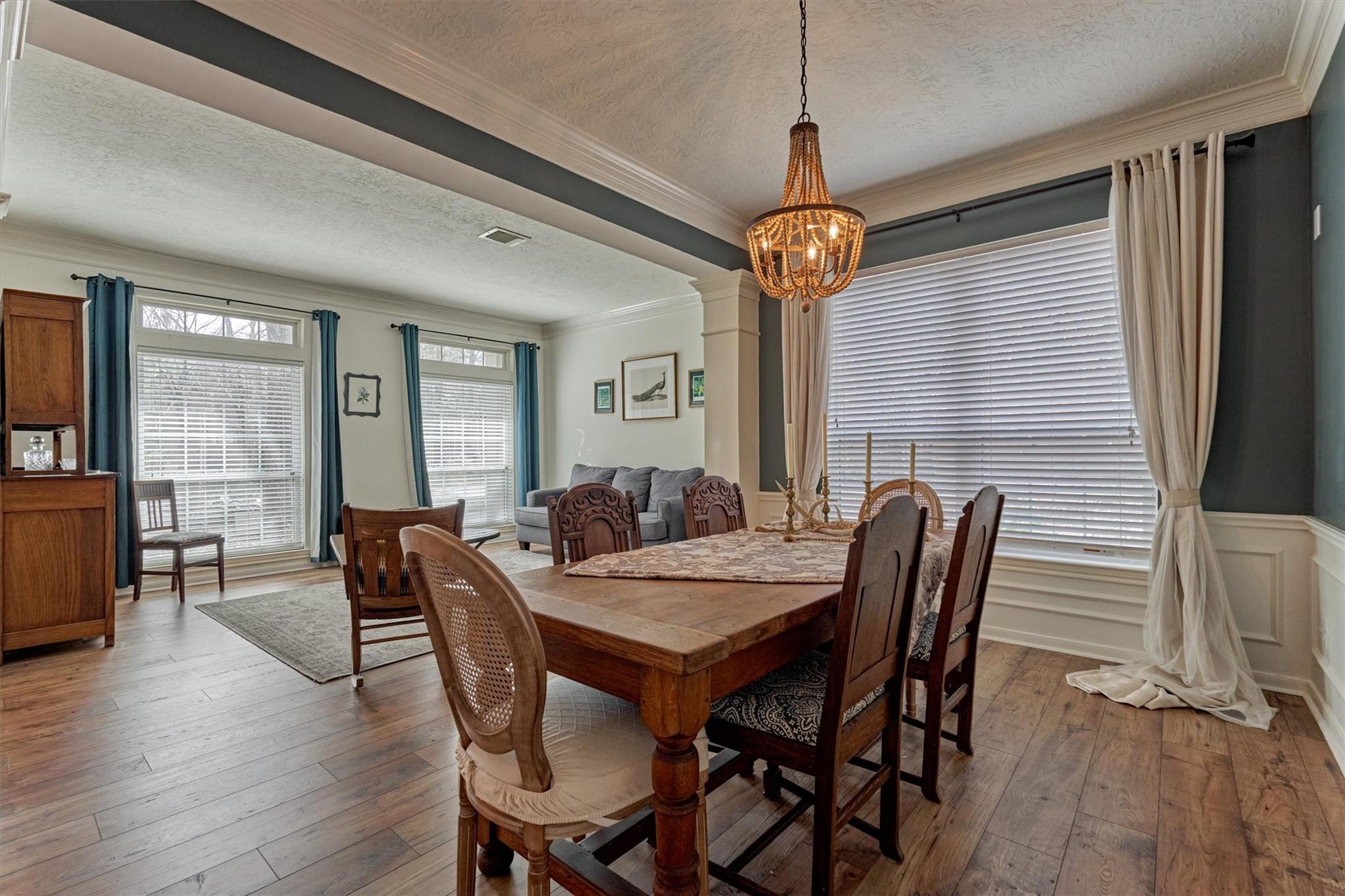 82 E Coldbrook Circle