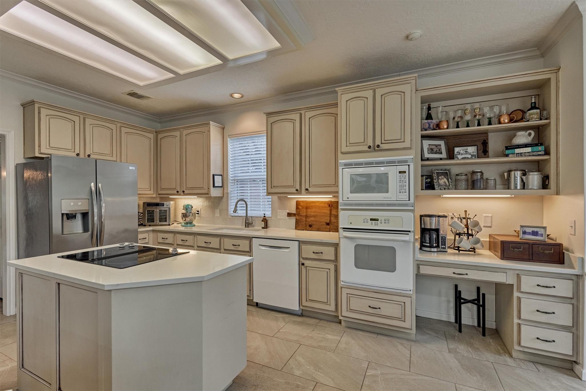 82 E Coldbrook Circle