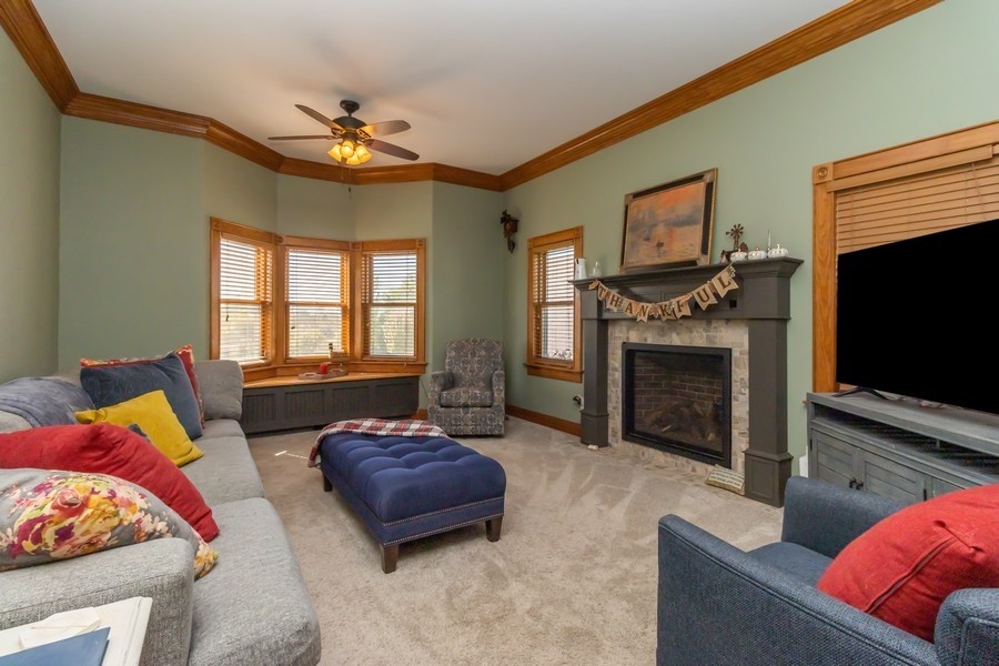 310 W Buchanan Street