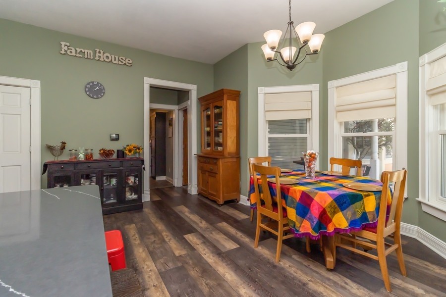310 W Buchanan Street