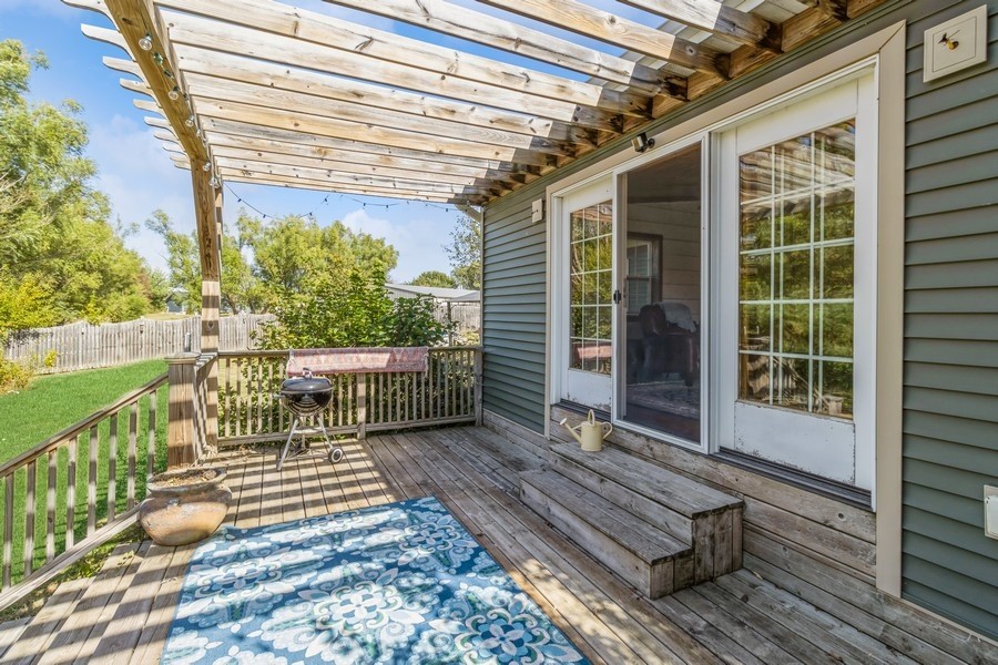 310 W Buchanan Street