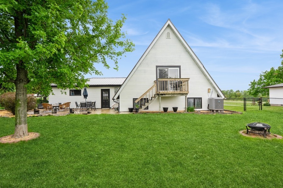 306 E Buchanan Street