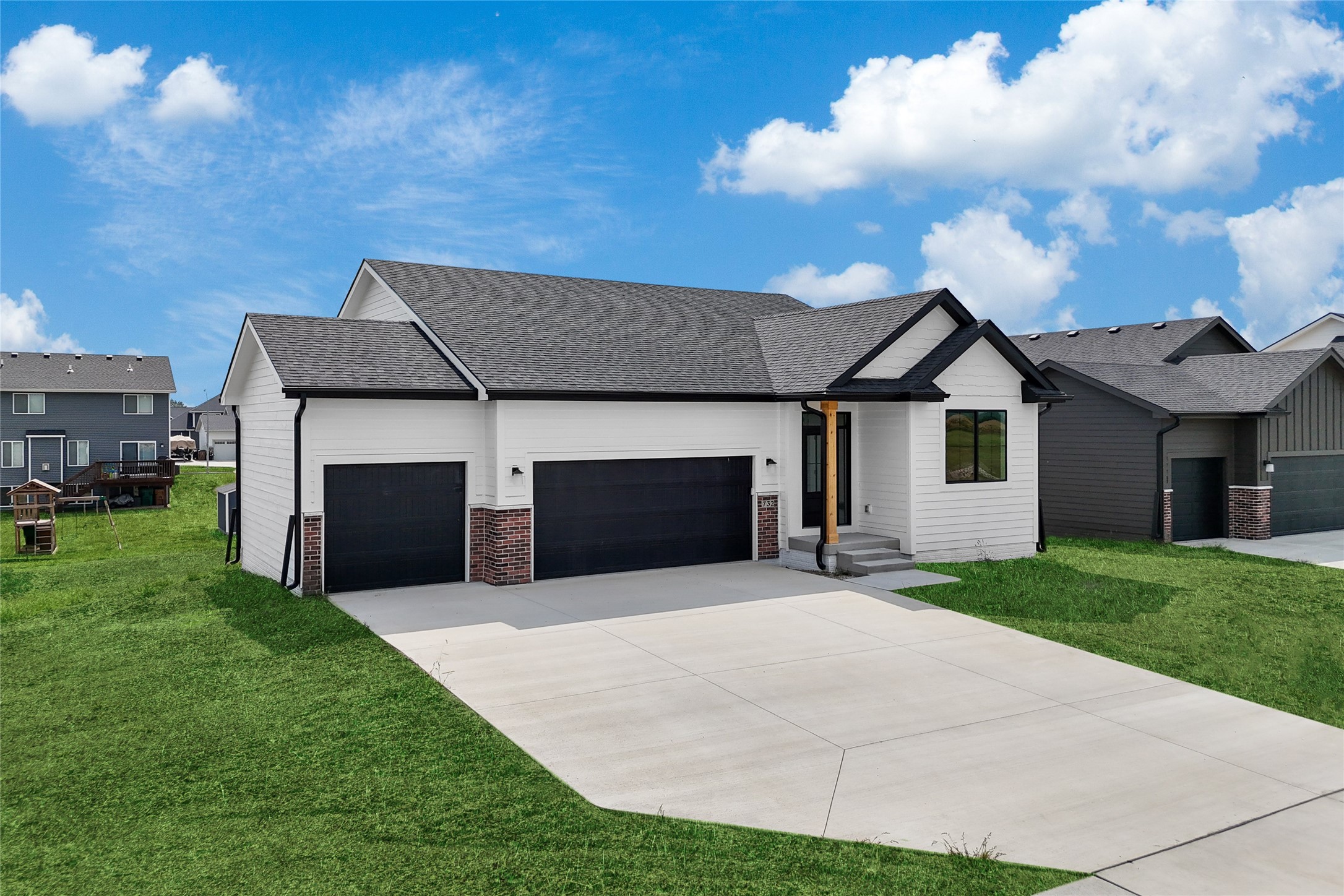 732 31st Court SW