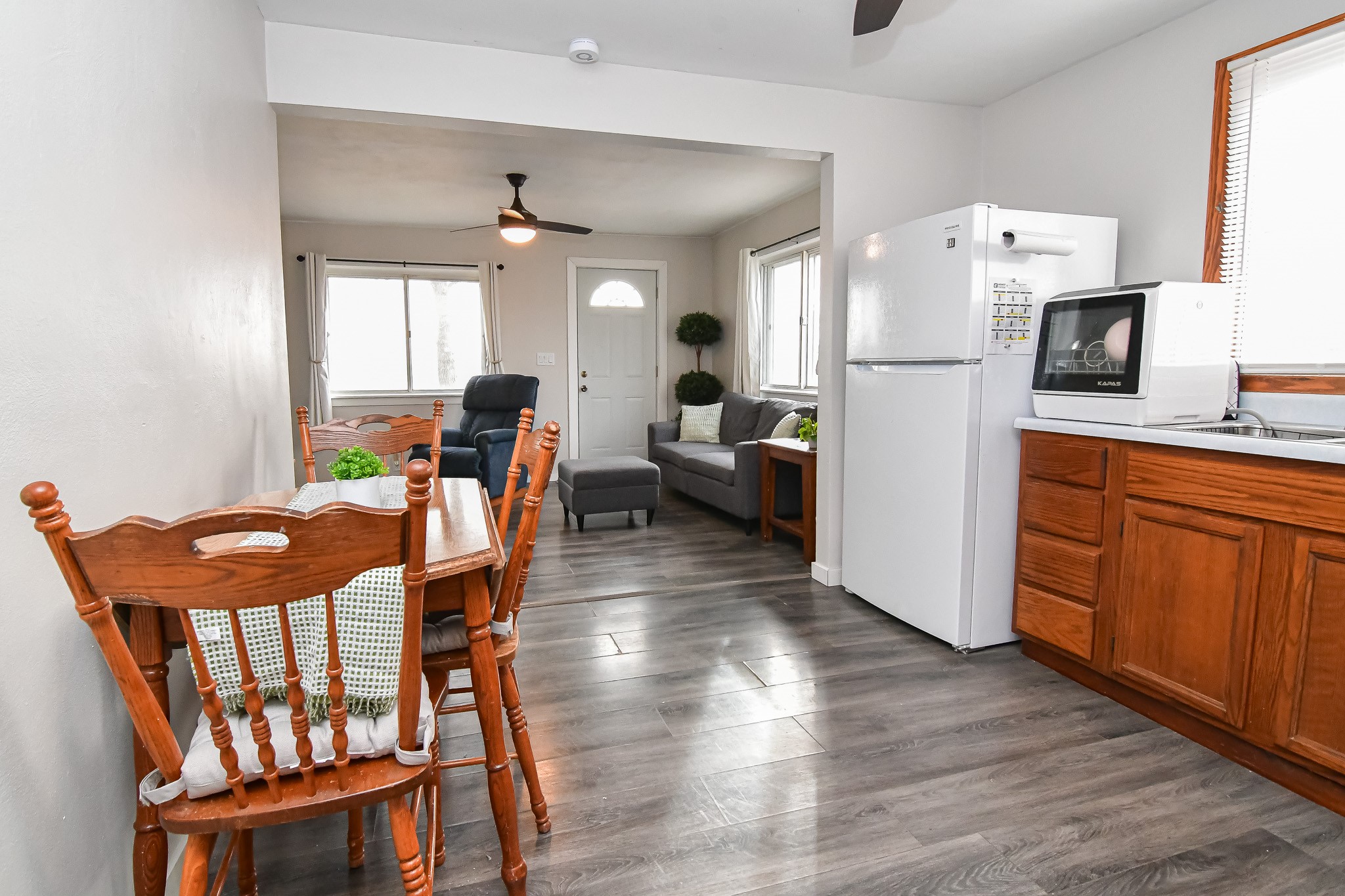 6352 N 95th Avenue W