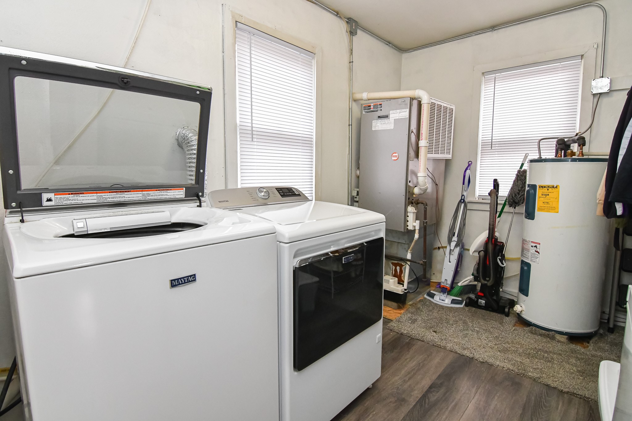 6352 N 95th Avenue W