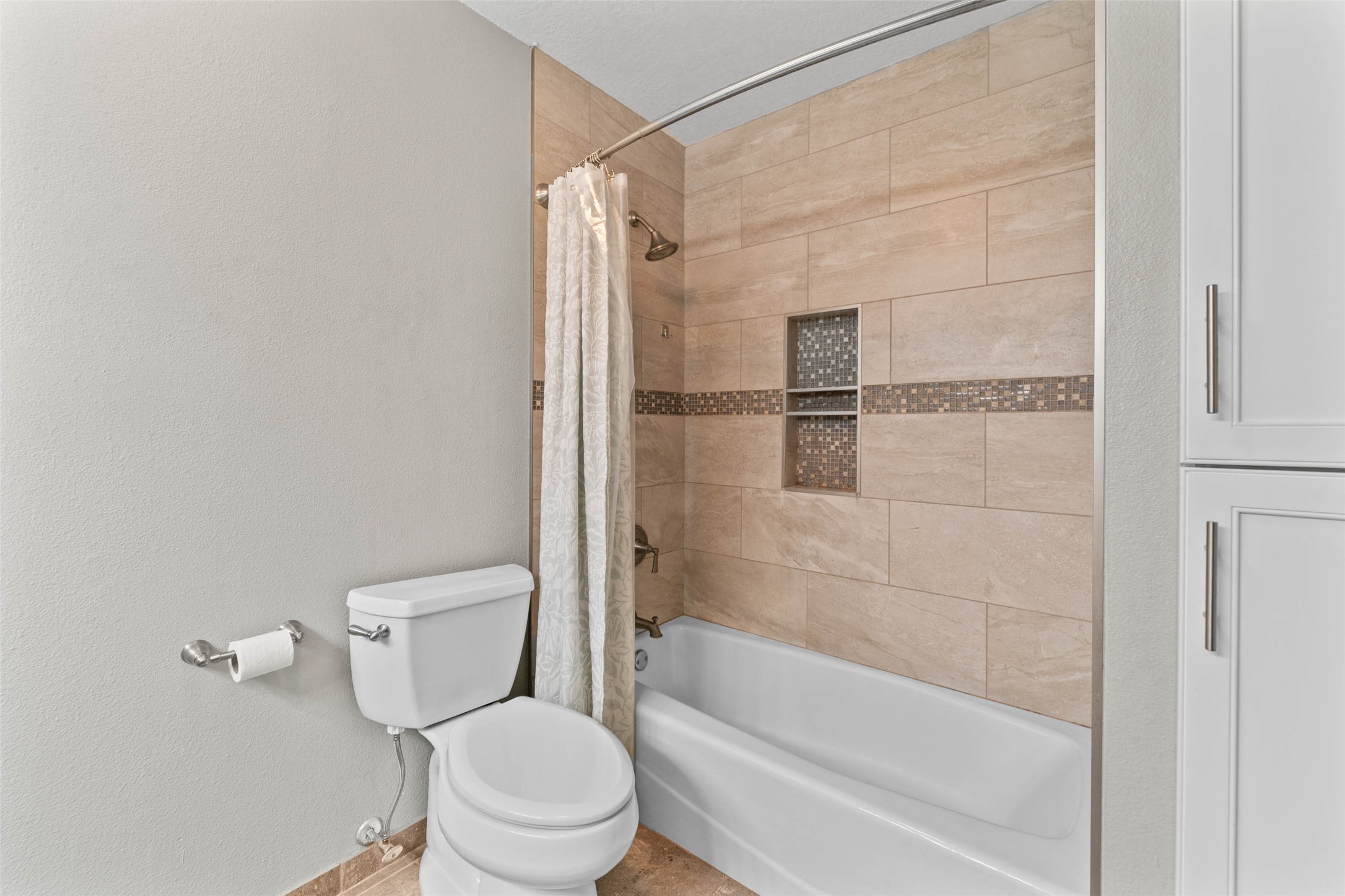 2205 Vermillion Lane