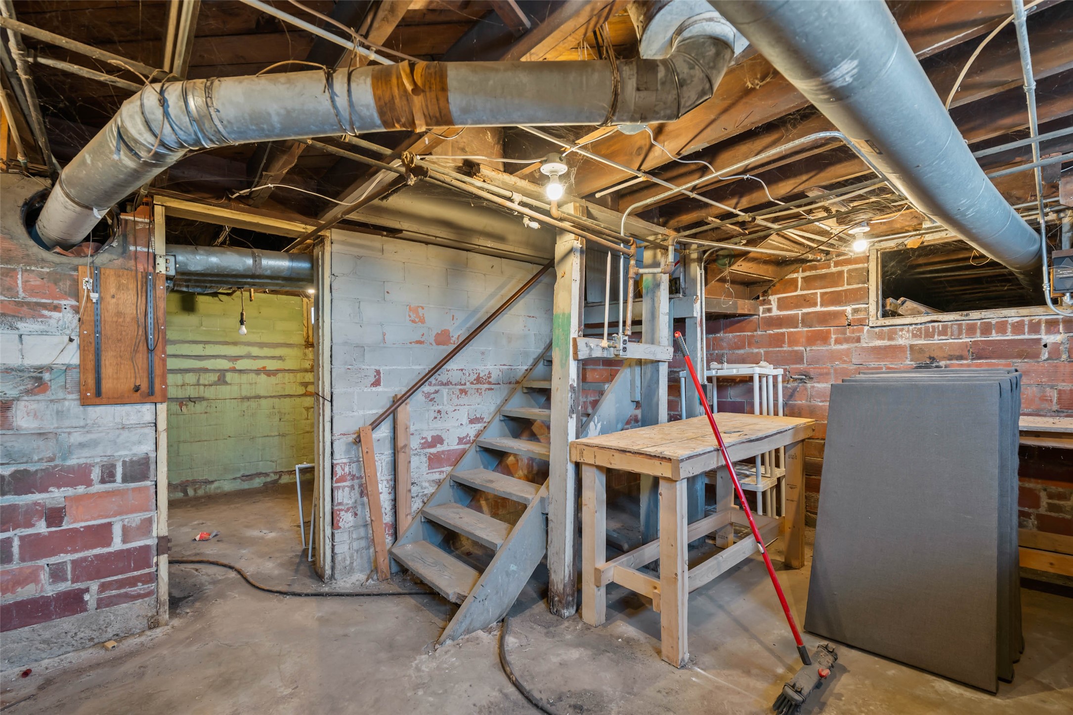 3001 Center Street