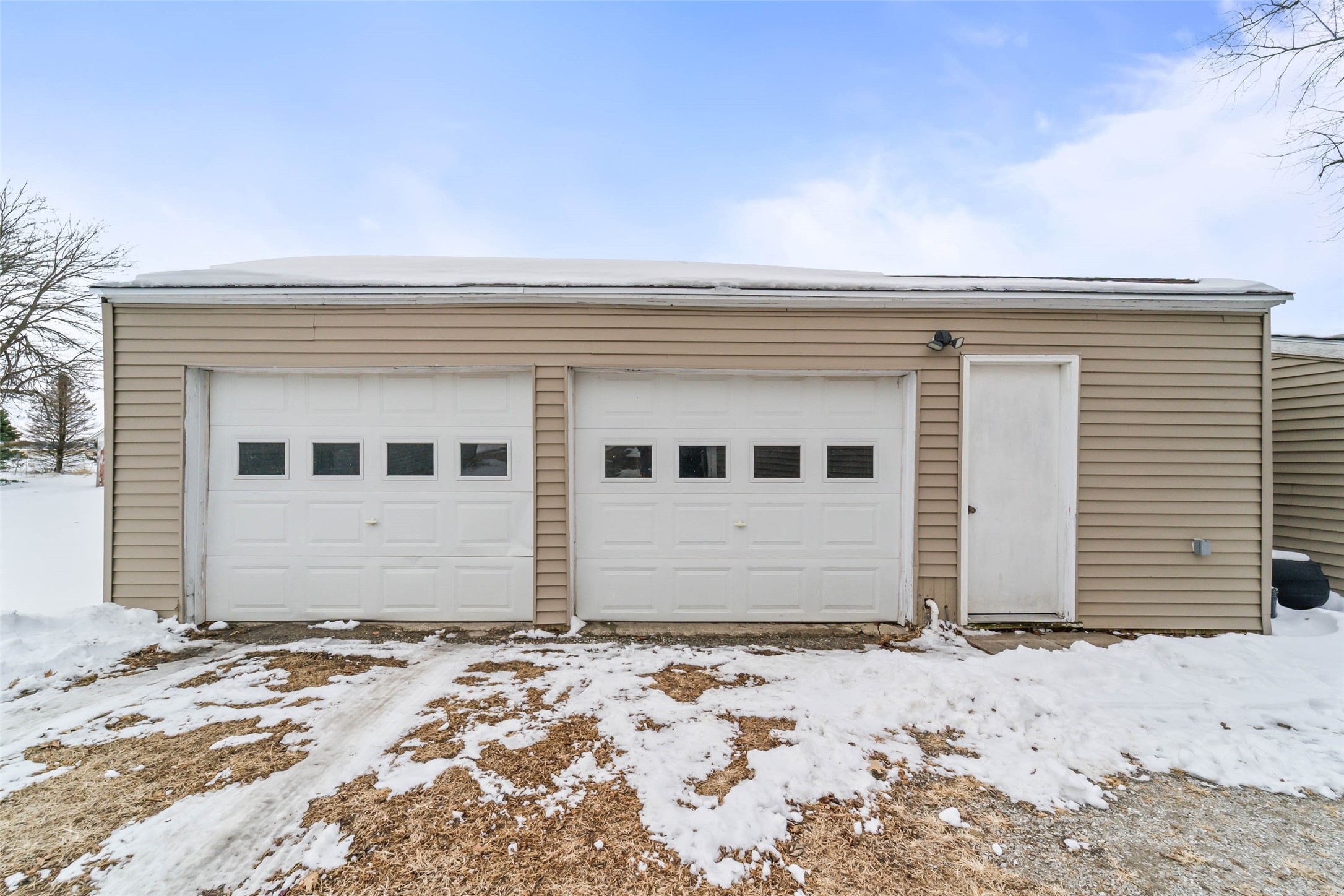102 N West Avenue