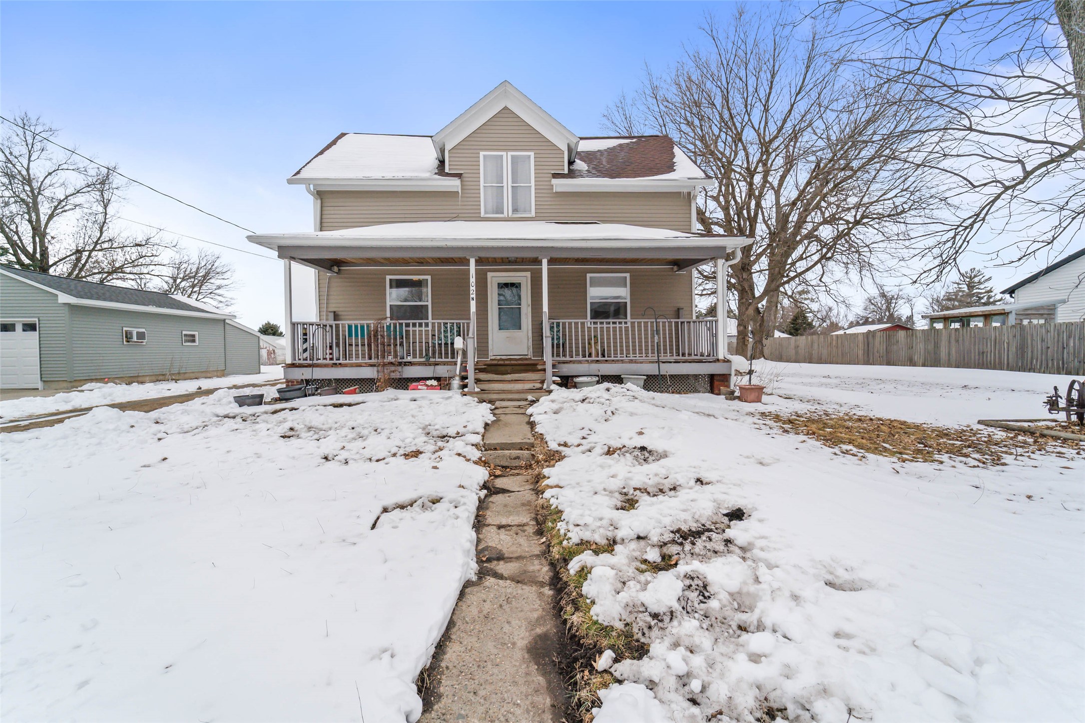 102 N West Avenue