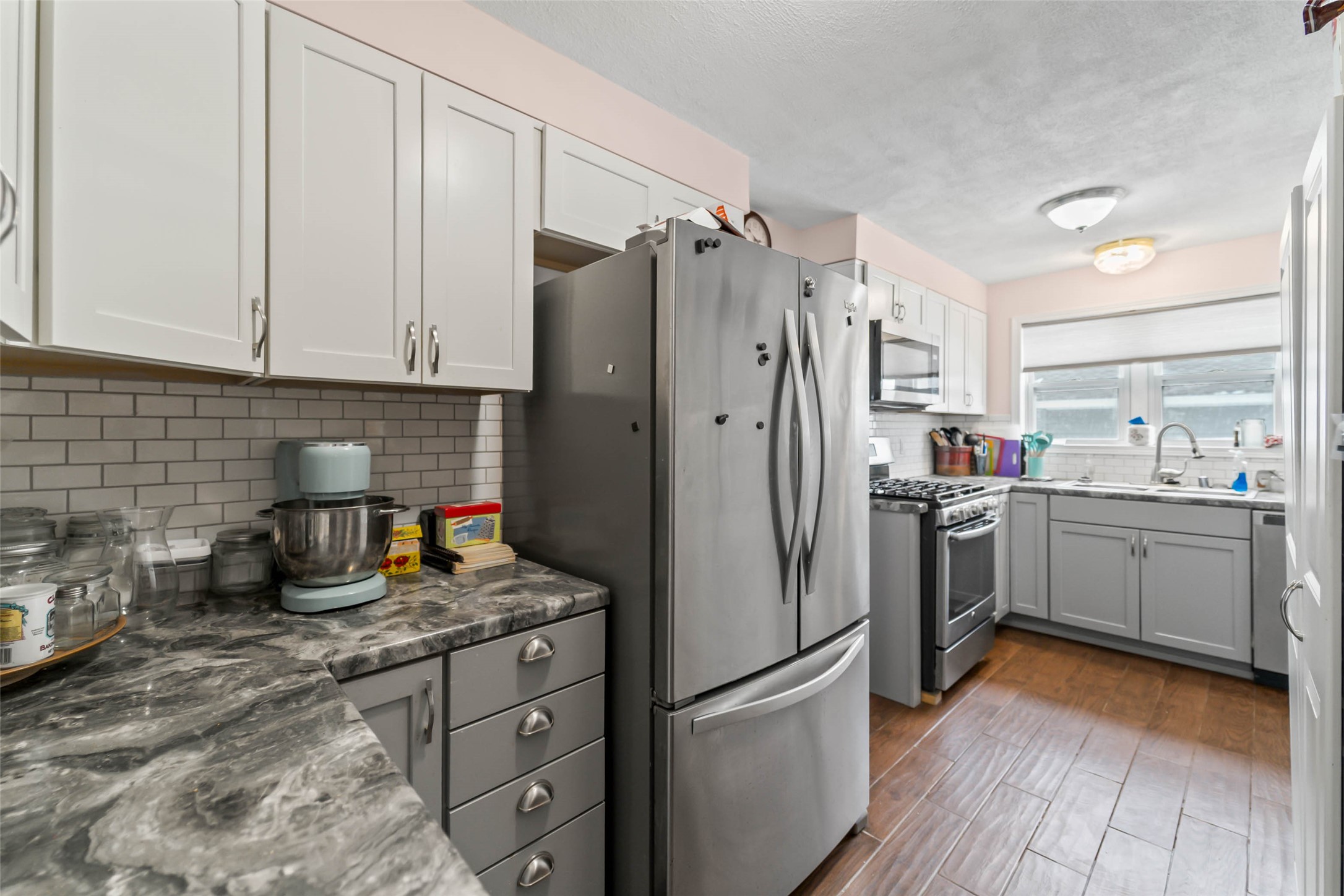 102 N West Avenue