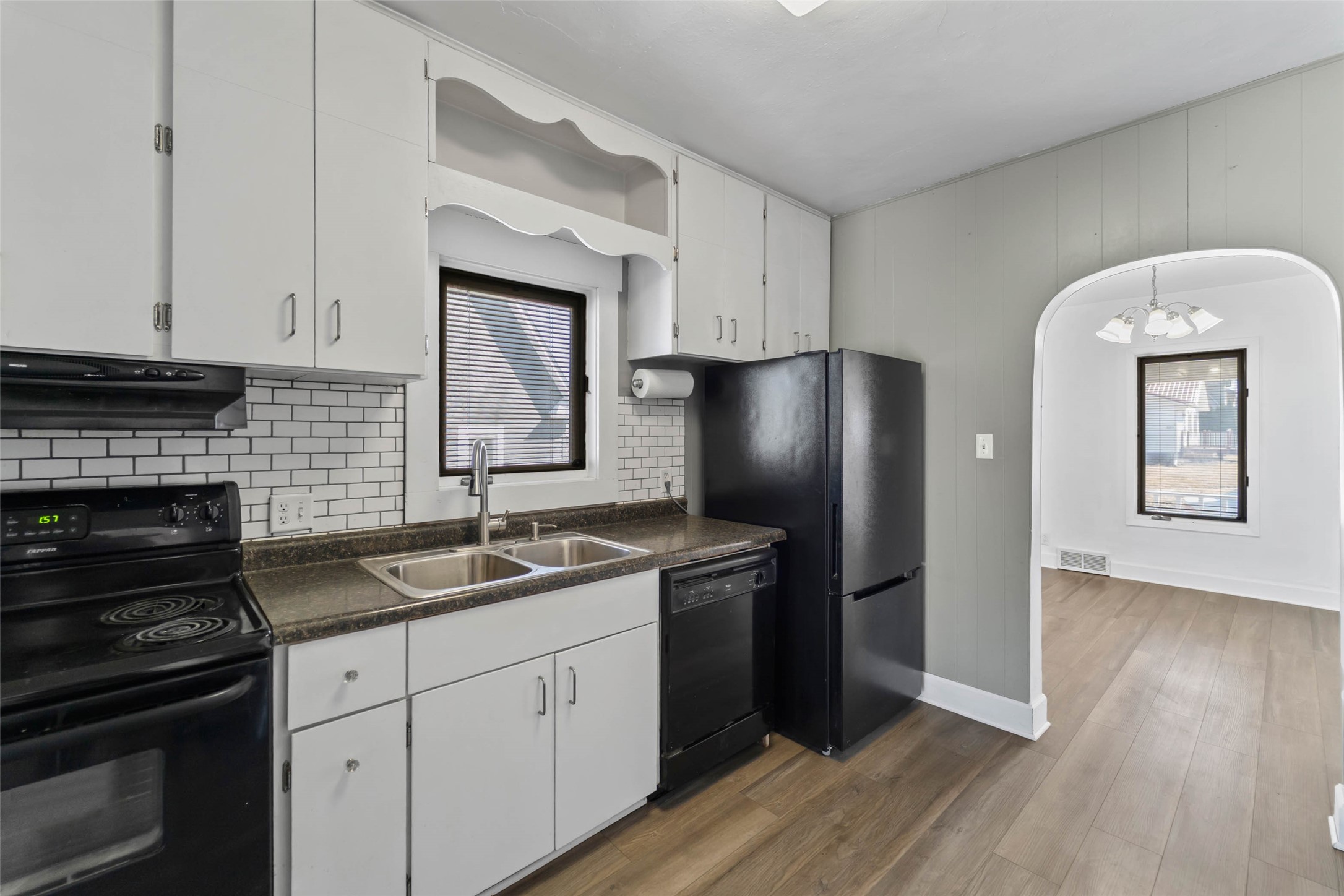 810 N 7th Avenue W