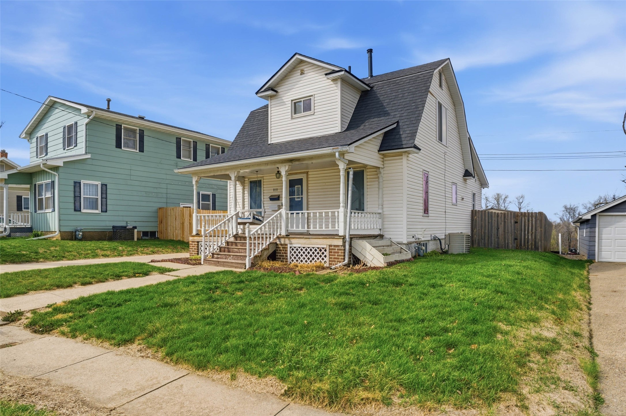810 N 7th Avenue W