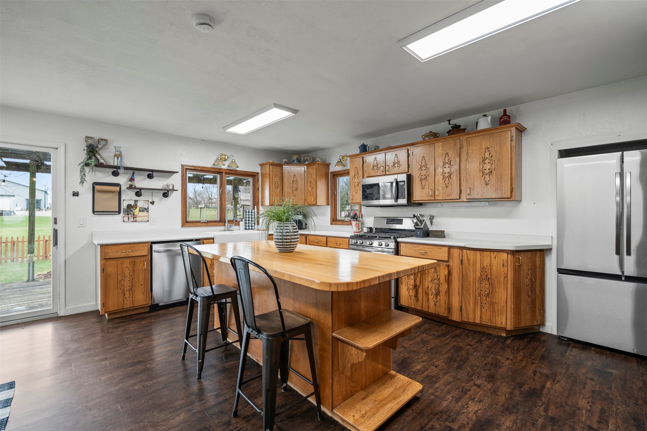408 Kelly Avenue