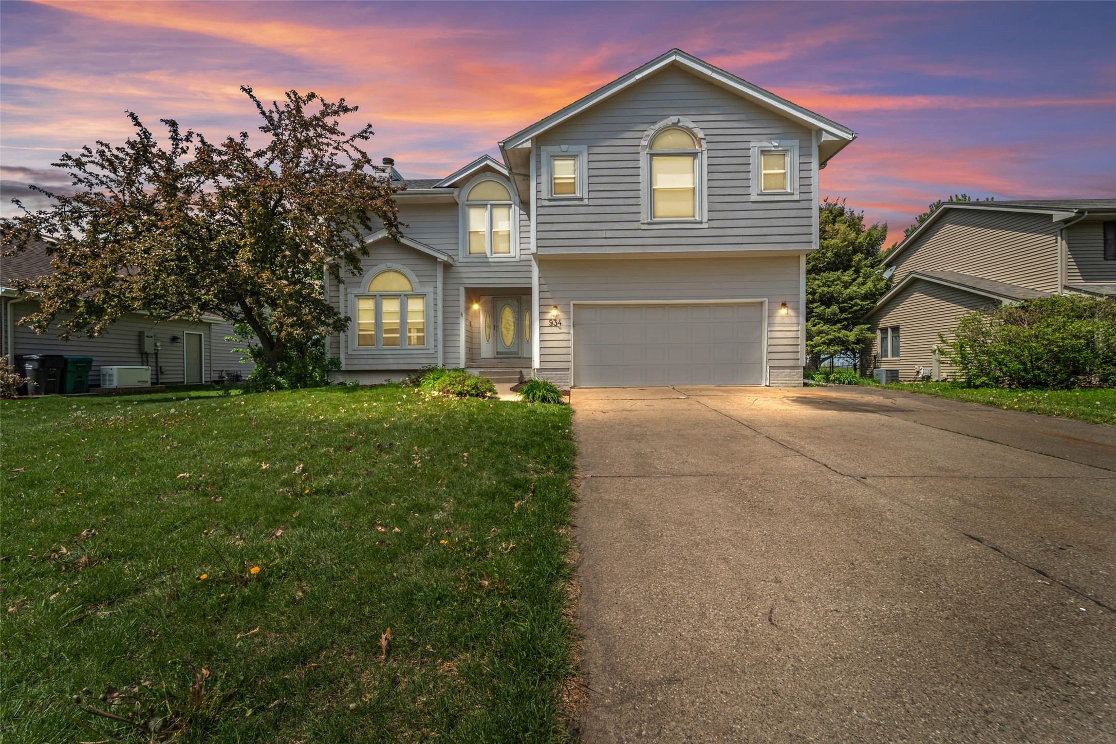 934 NW Maple Street