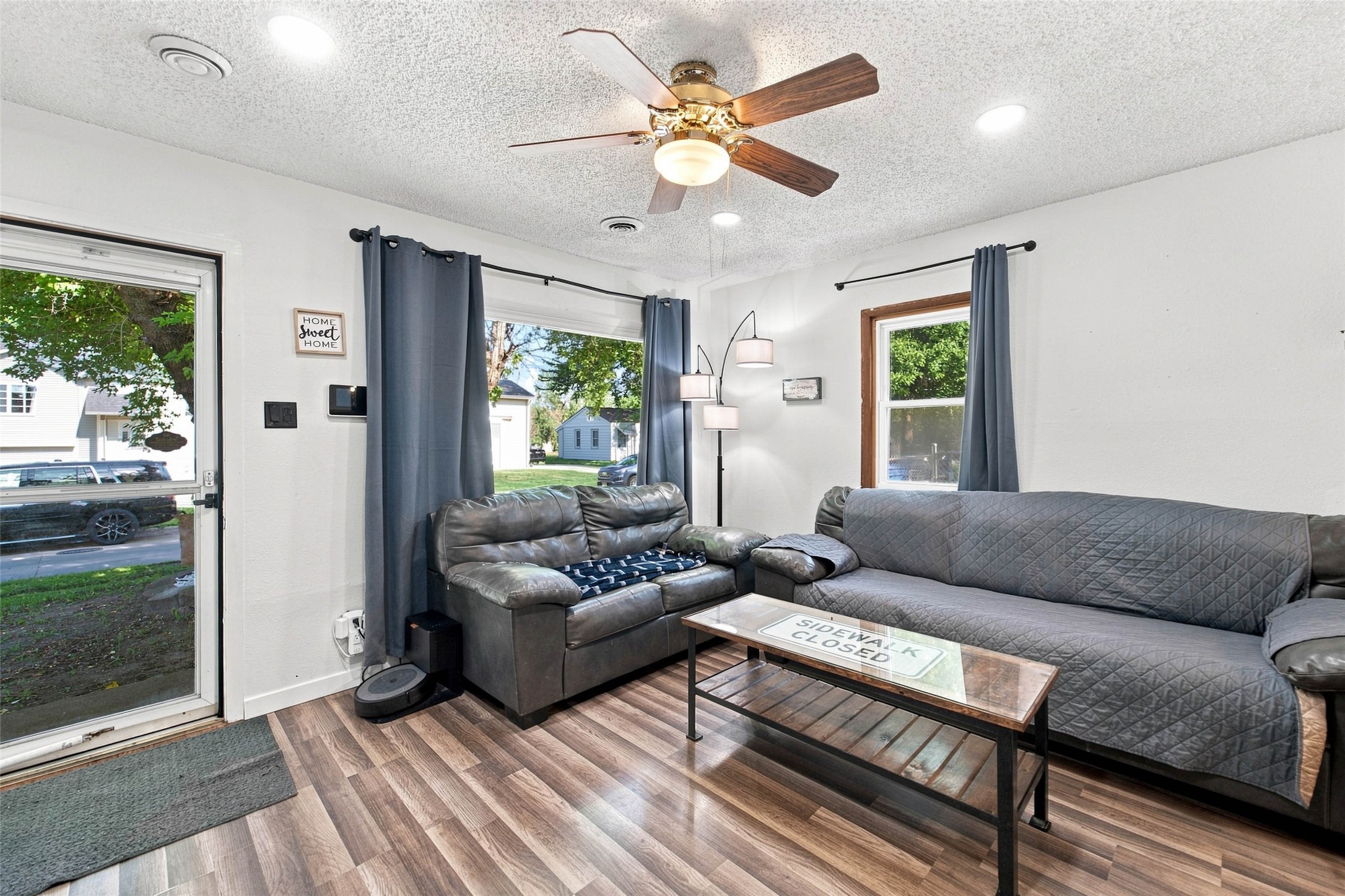 1904 E 25th Street