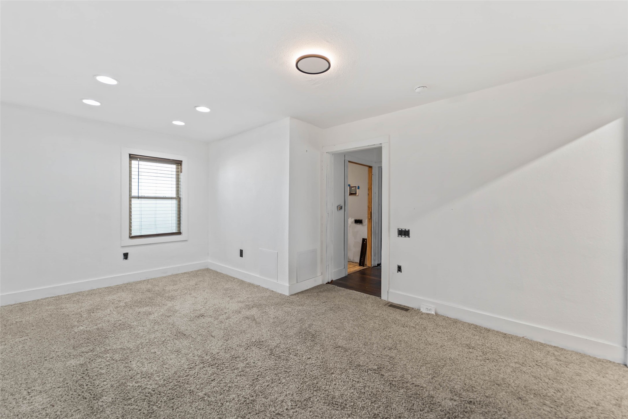 113 NW Scott Street