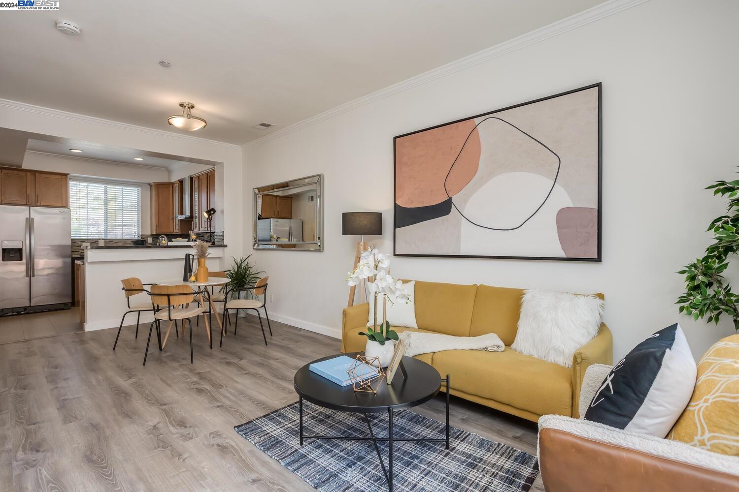 1490 Los Buellis Way