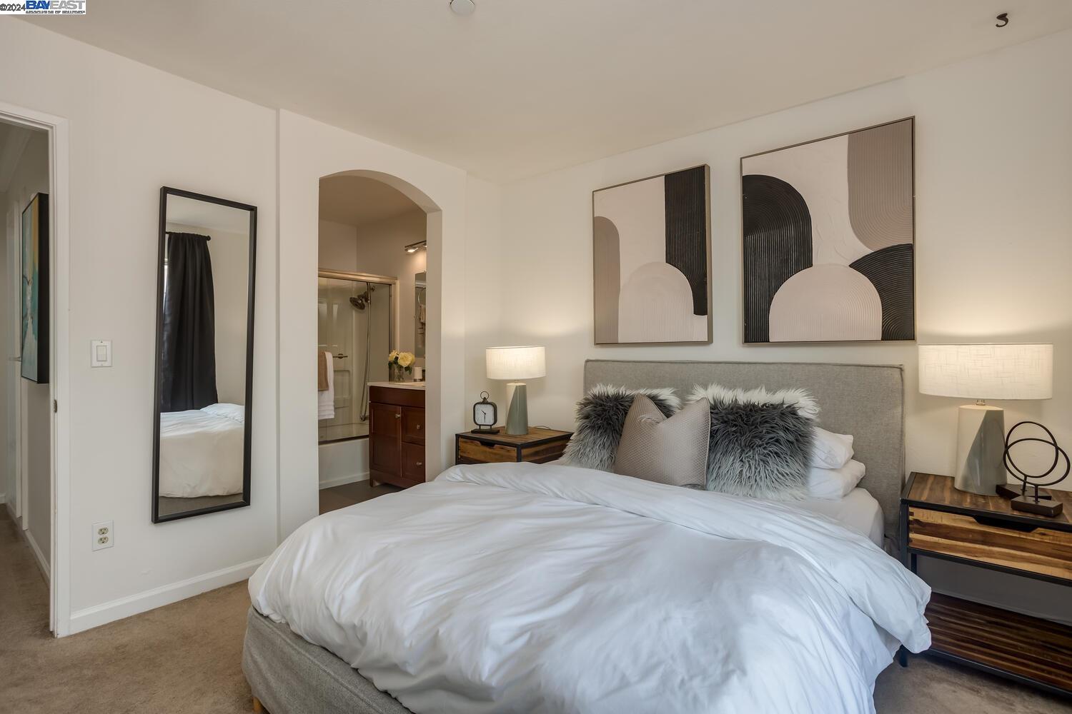 1490 Los Buellis Way