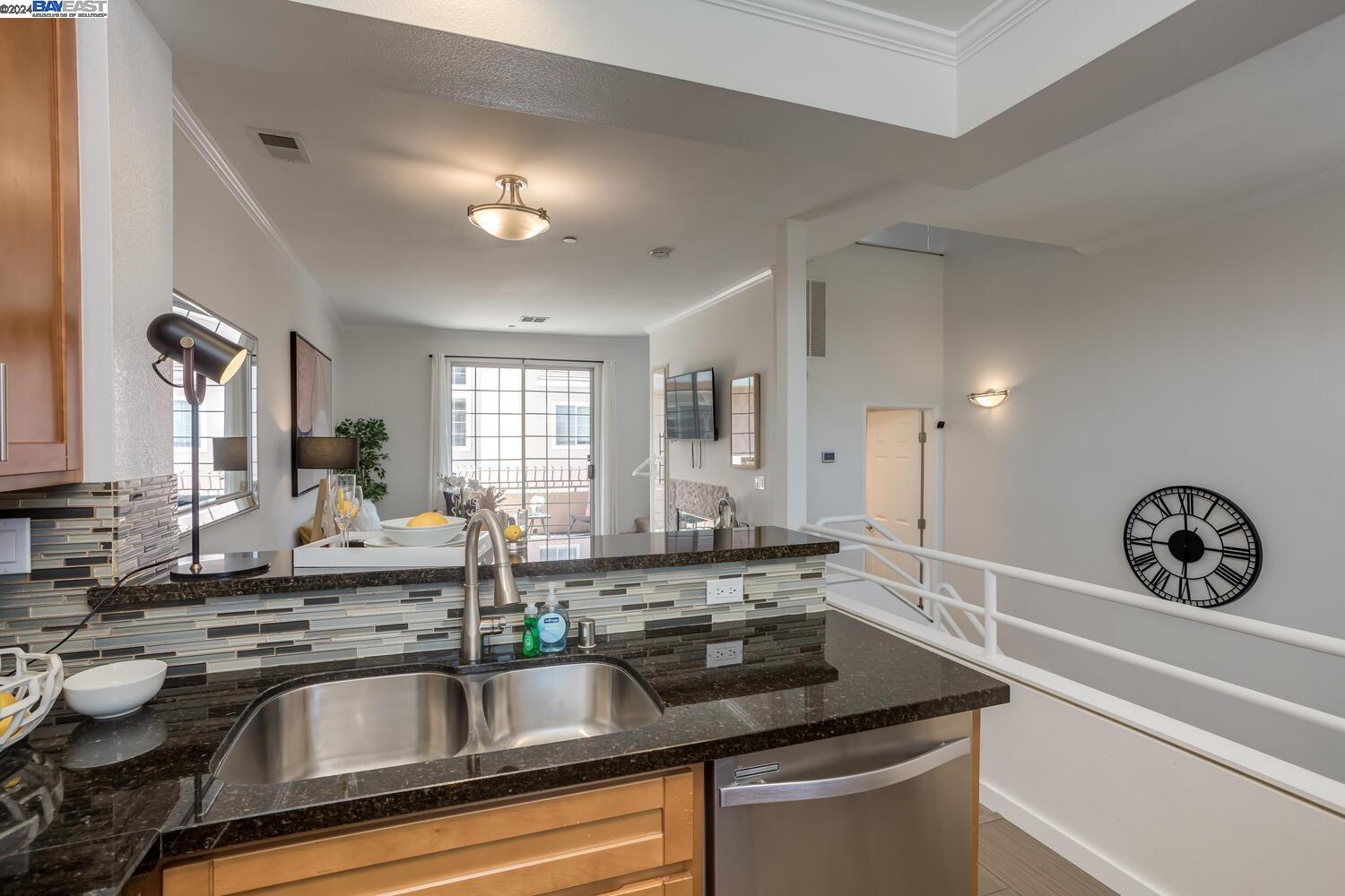 1490 Los Buellis Way