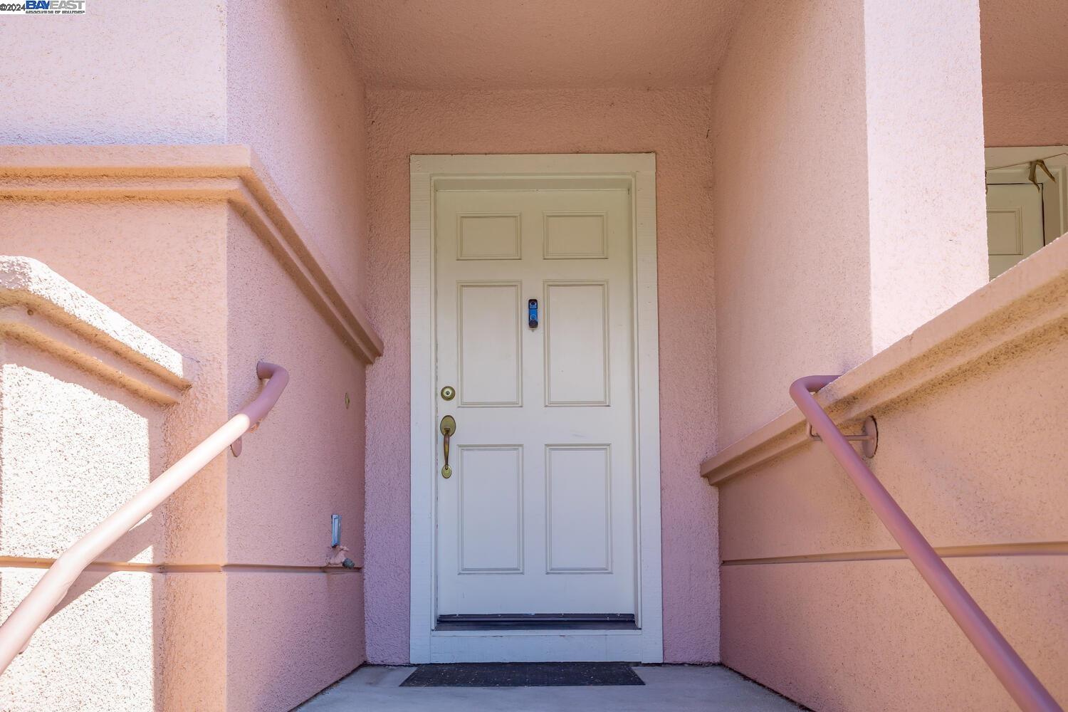 1490 Los Buellis Way