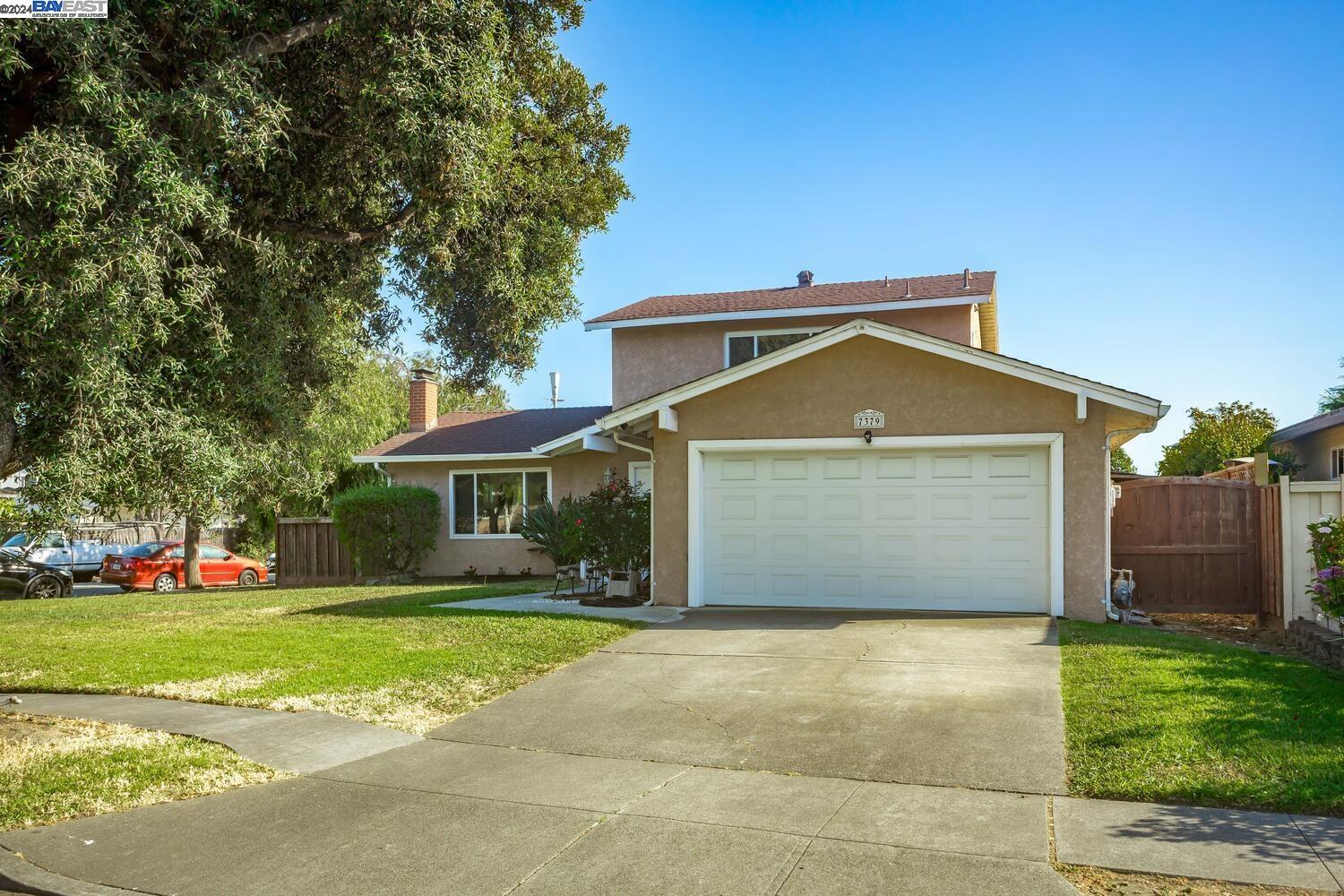 7379 Birkdale Dr