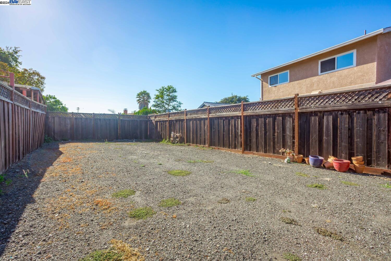 7379 Birkdale Dr