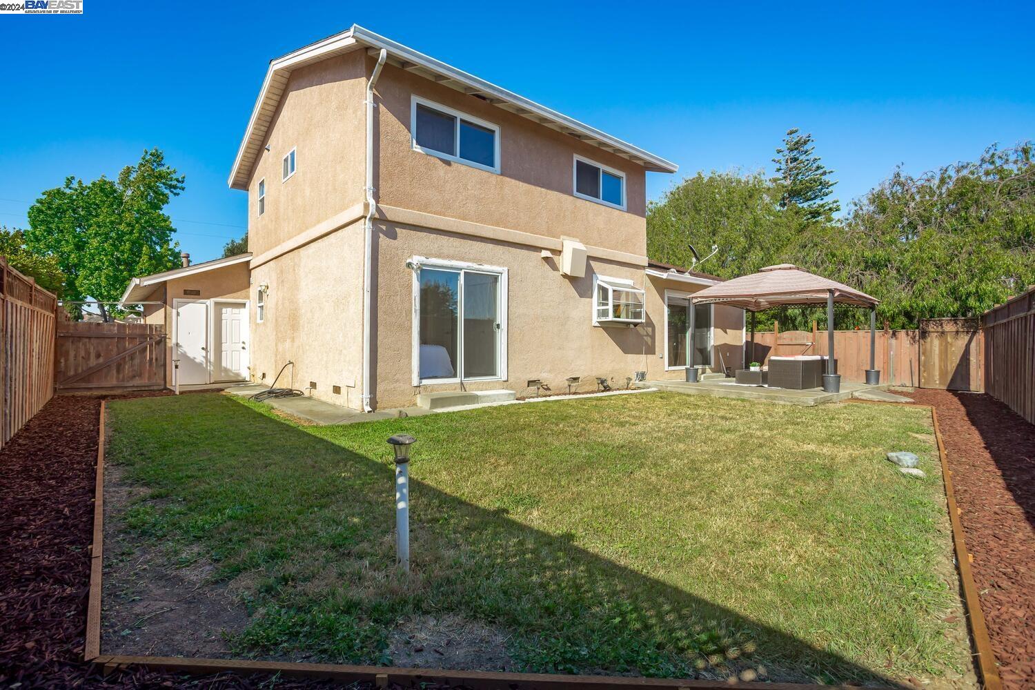 7379 Birkdale Dr