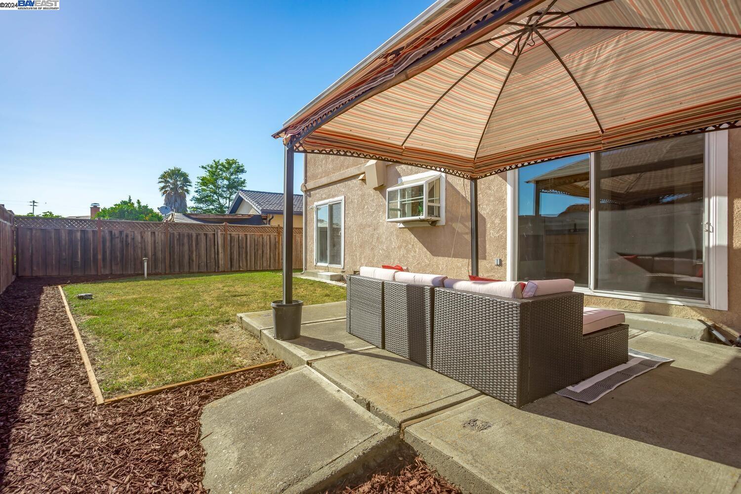 7379 Birkdale Dr