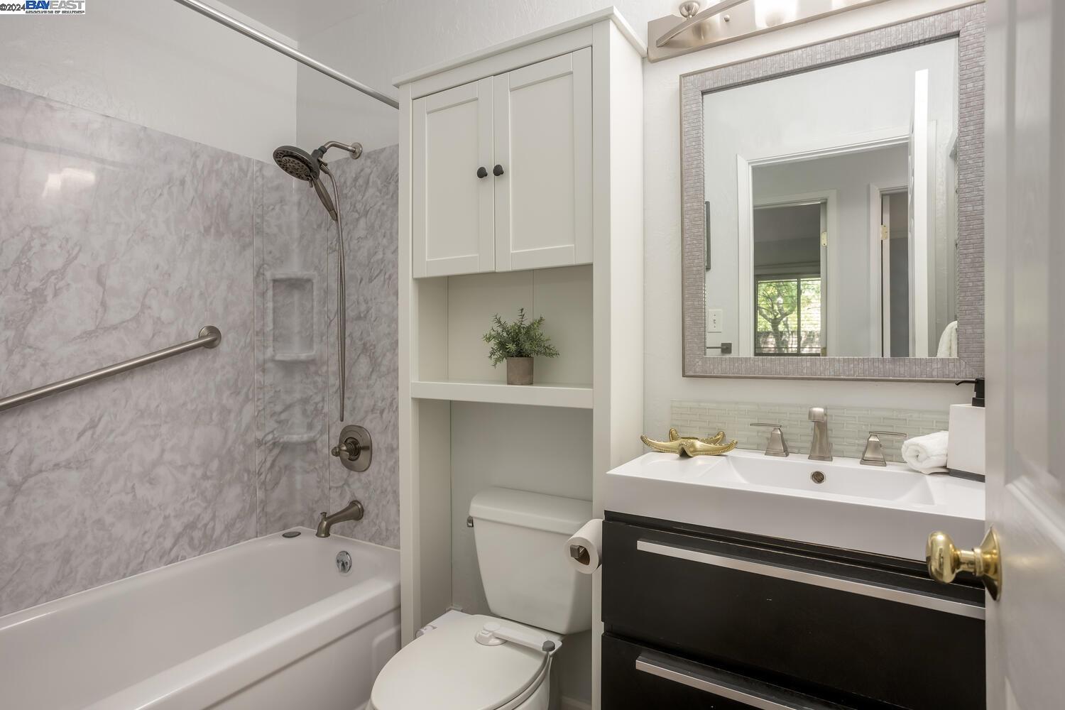5100 Ipswich Ct