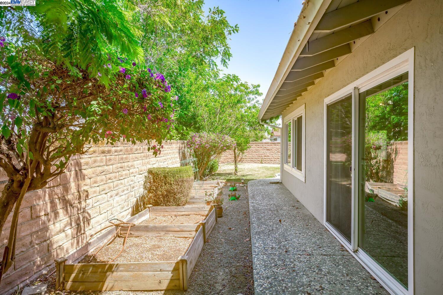 5100 Ipswich Ct