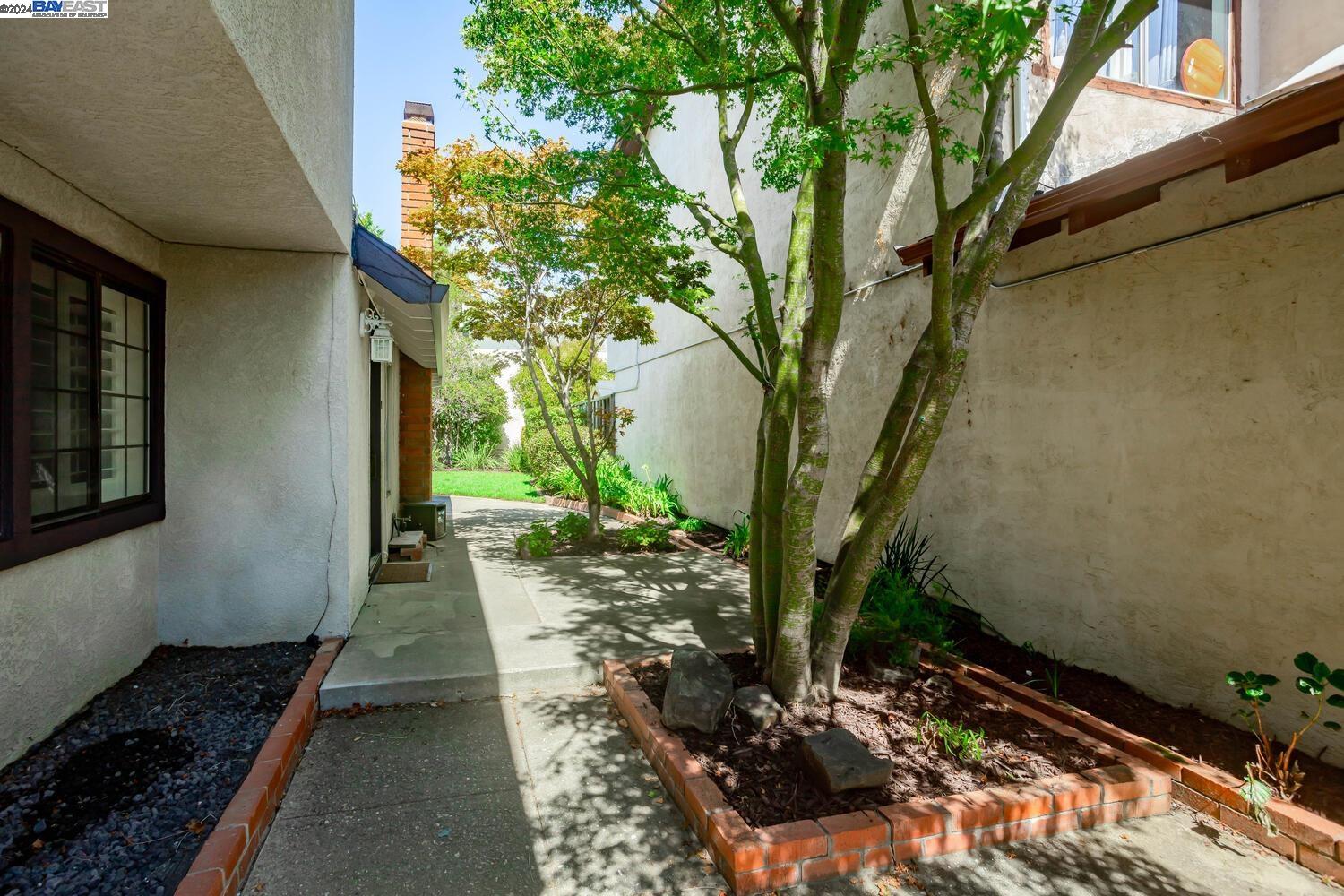 5043 Abbotford Ct