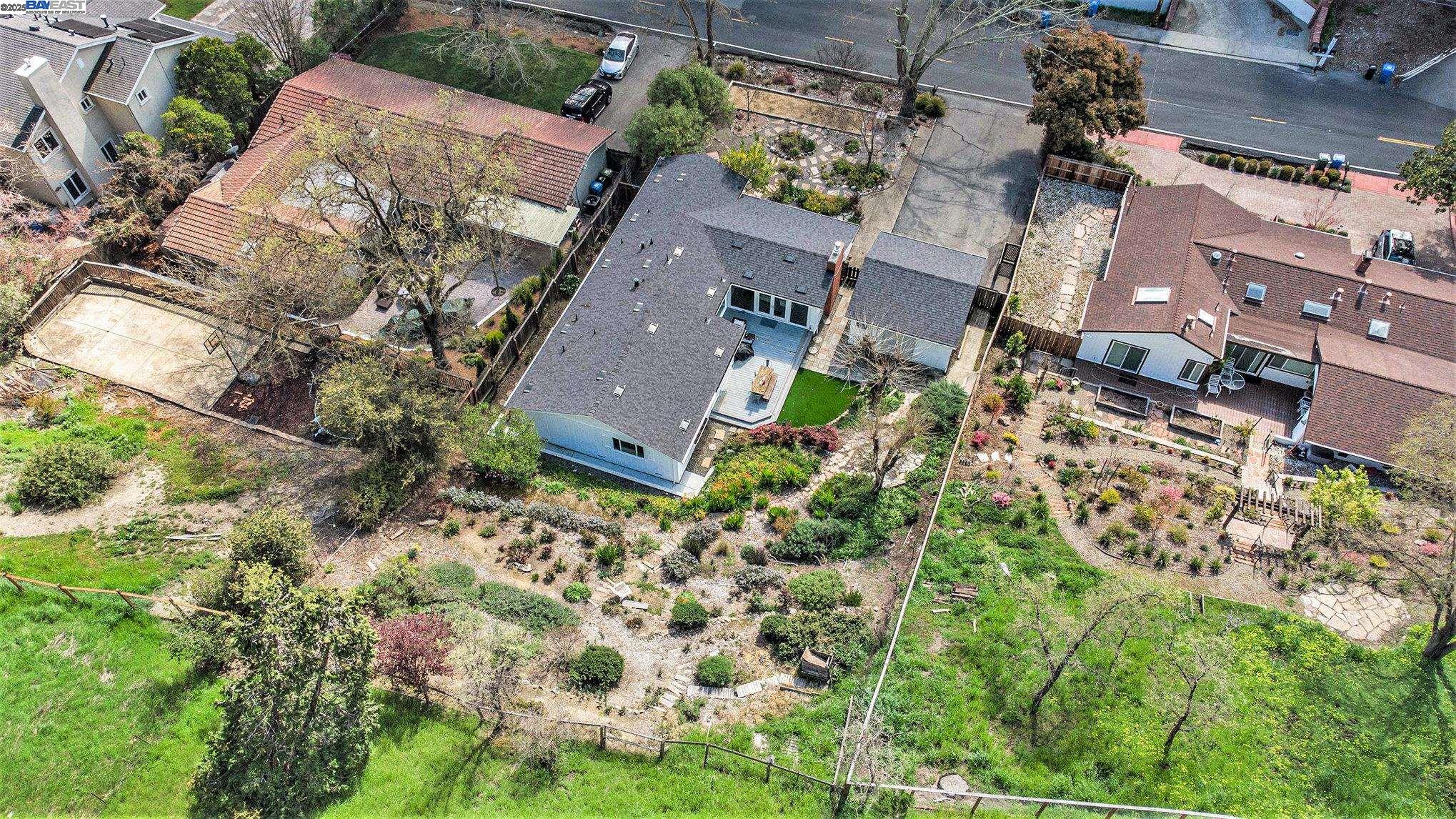 1592 SPRINGBROOK RD