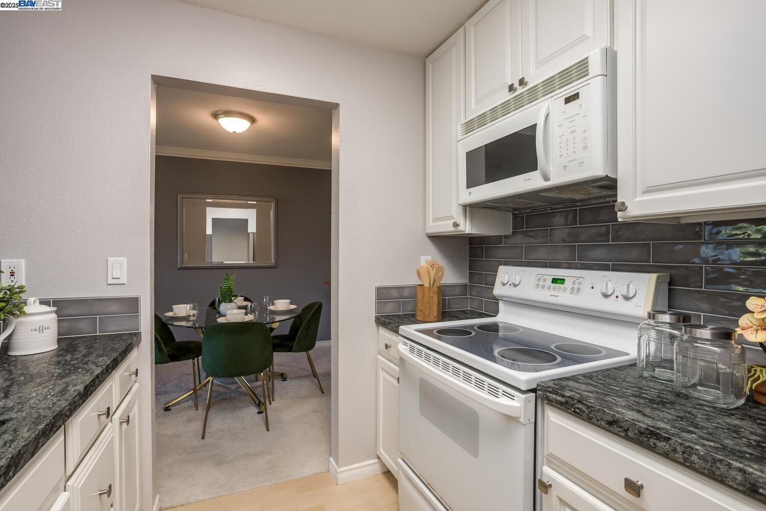 39887 Cedar Blvd # 253