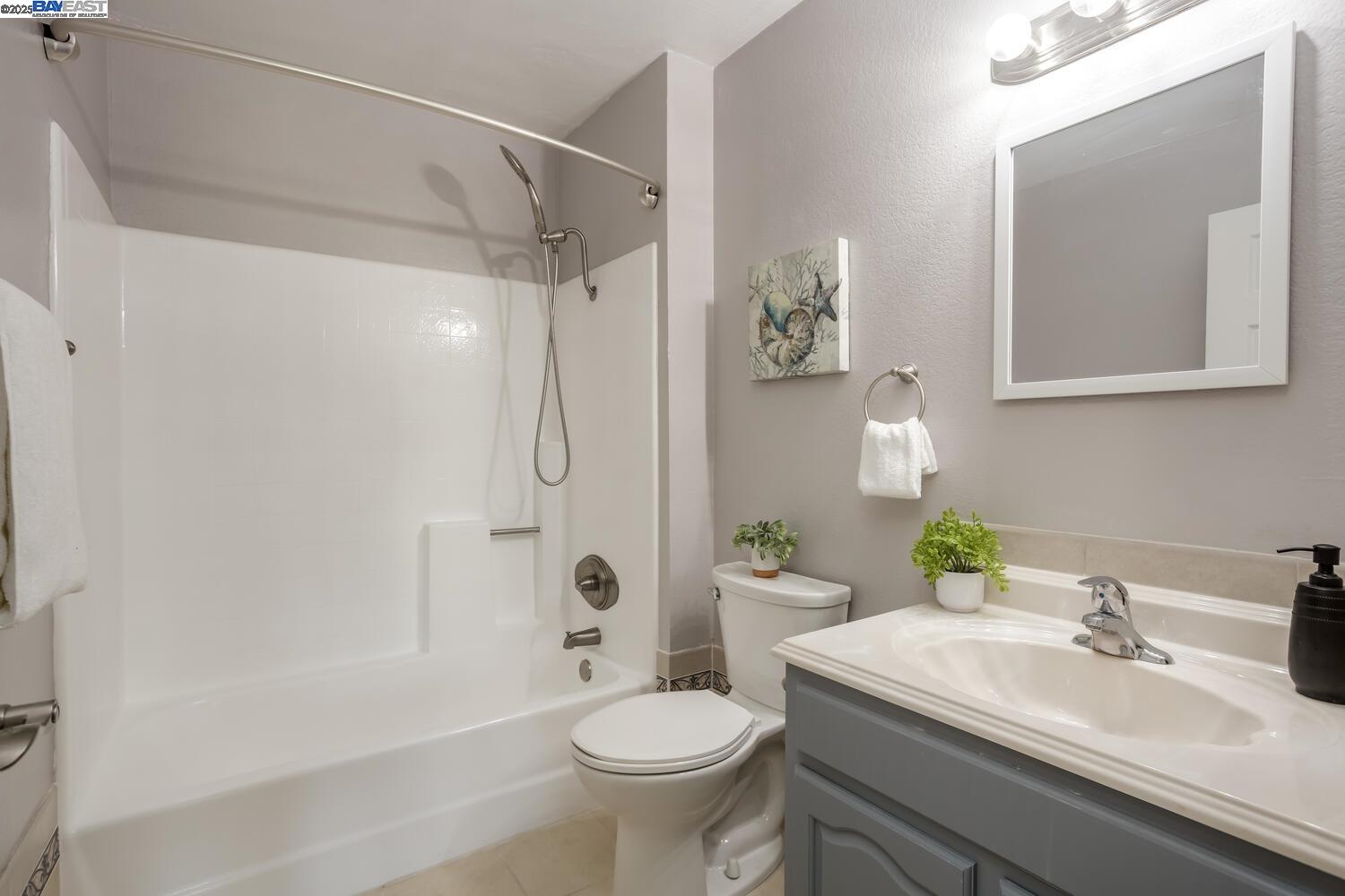 39887 Cedar Blvd # 253