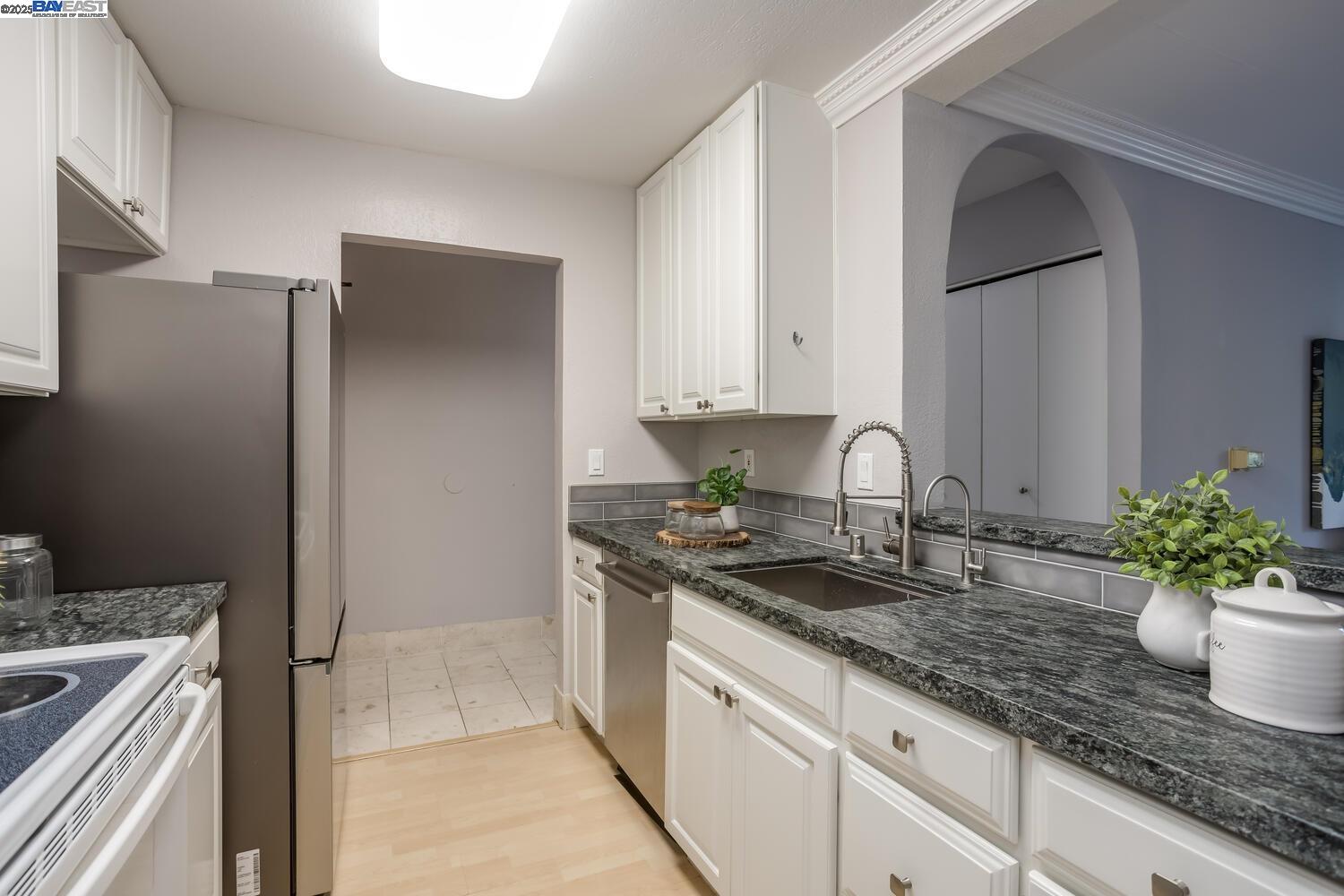 39887 Cedar Blvd # 253