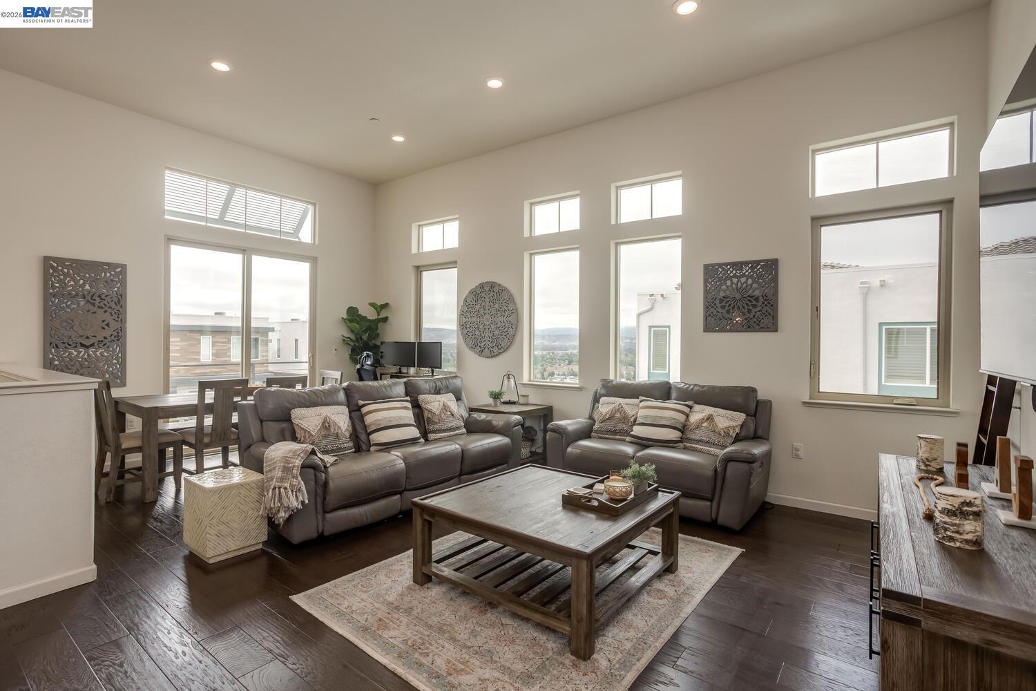 3077 Valley Of Hearts Del Pl # 6