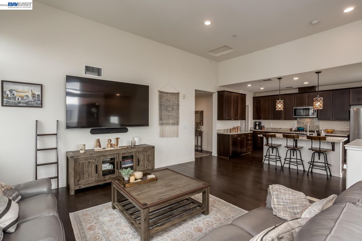 3077 Valley Of Hearts Del Pl # 6