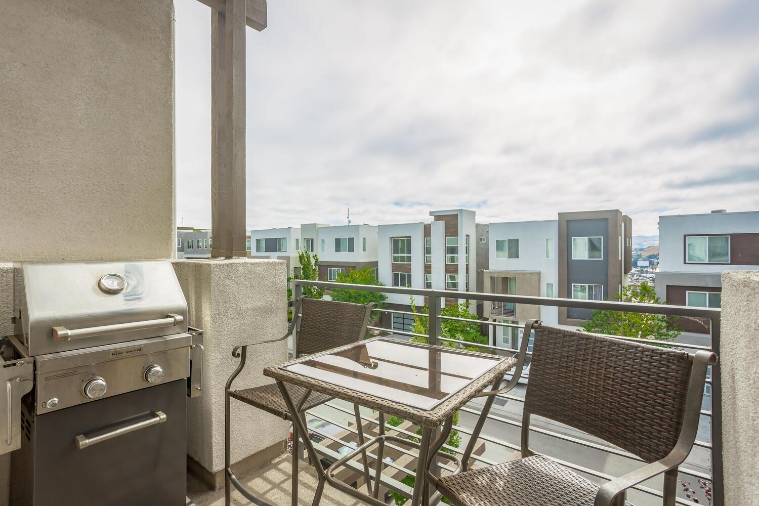 3077 Valley Of Hearts Del Pl # 6