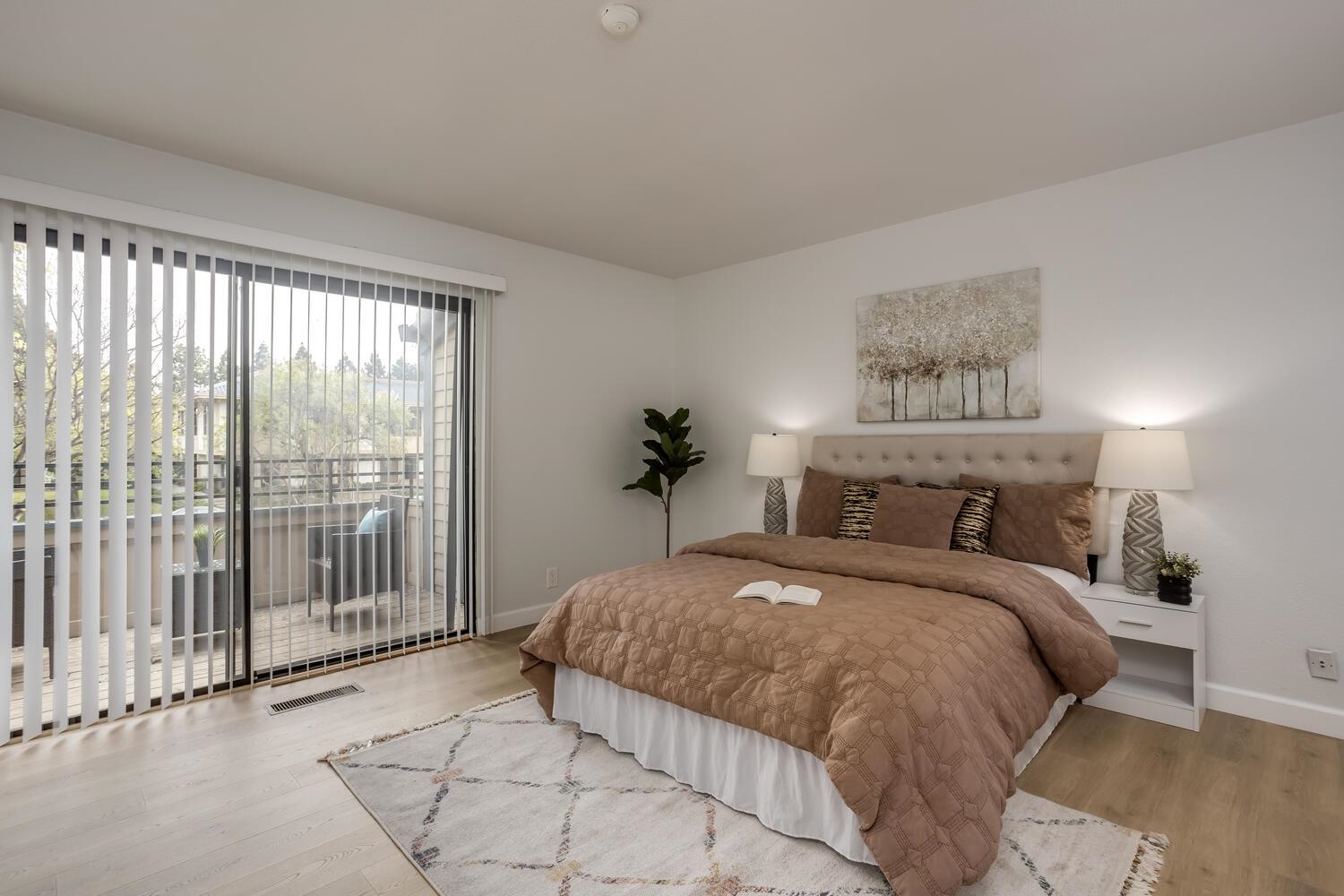 6001 Joaquin Murieta Ave # F