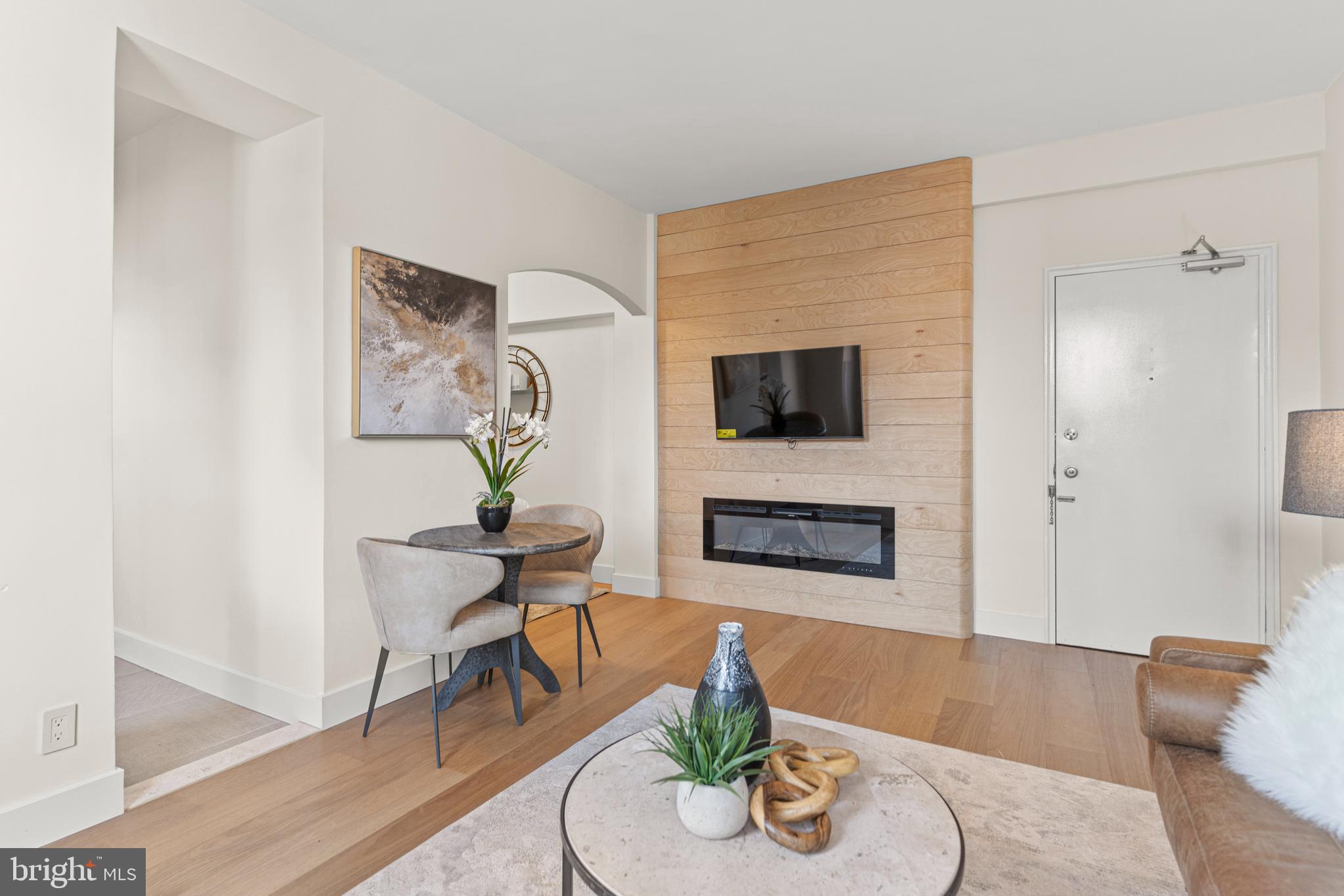 2515 K Street NW Unit: 808