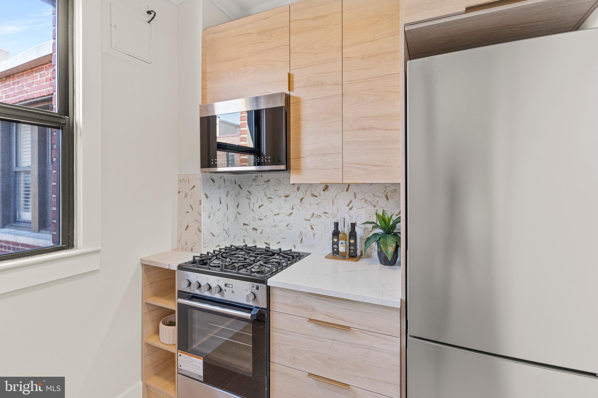 2515 K Street NW Unit: 808
