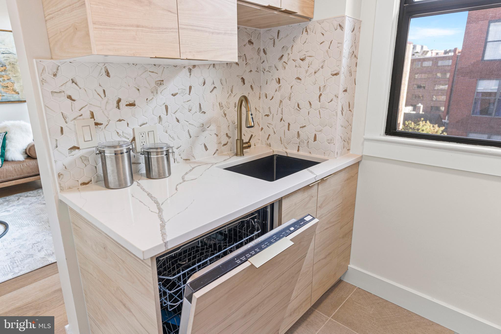 2515 K Street NW Unit: 808