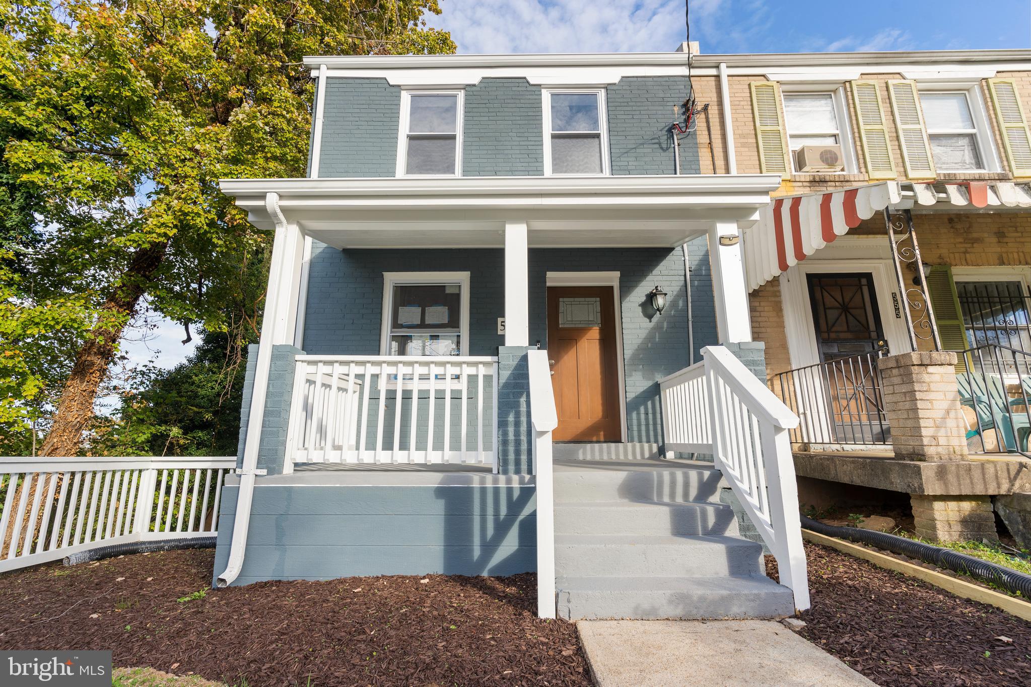 557 47th Street NE