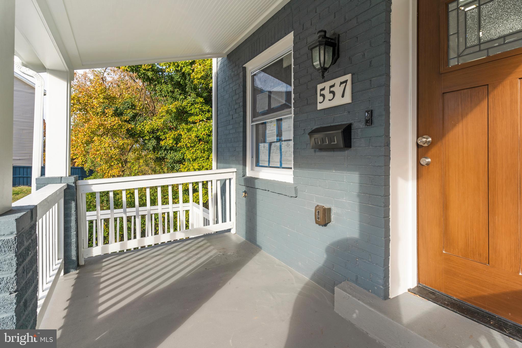 557 47th Street NE