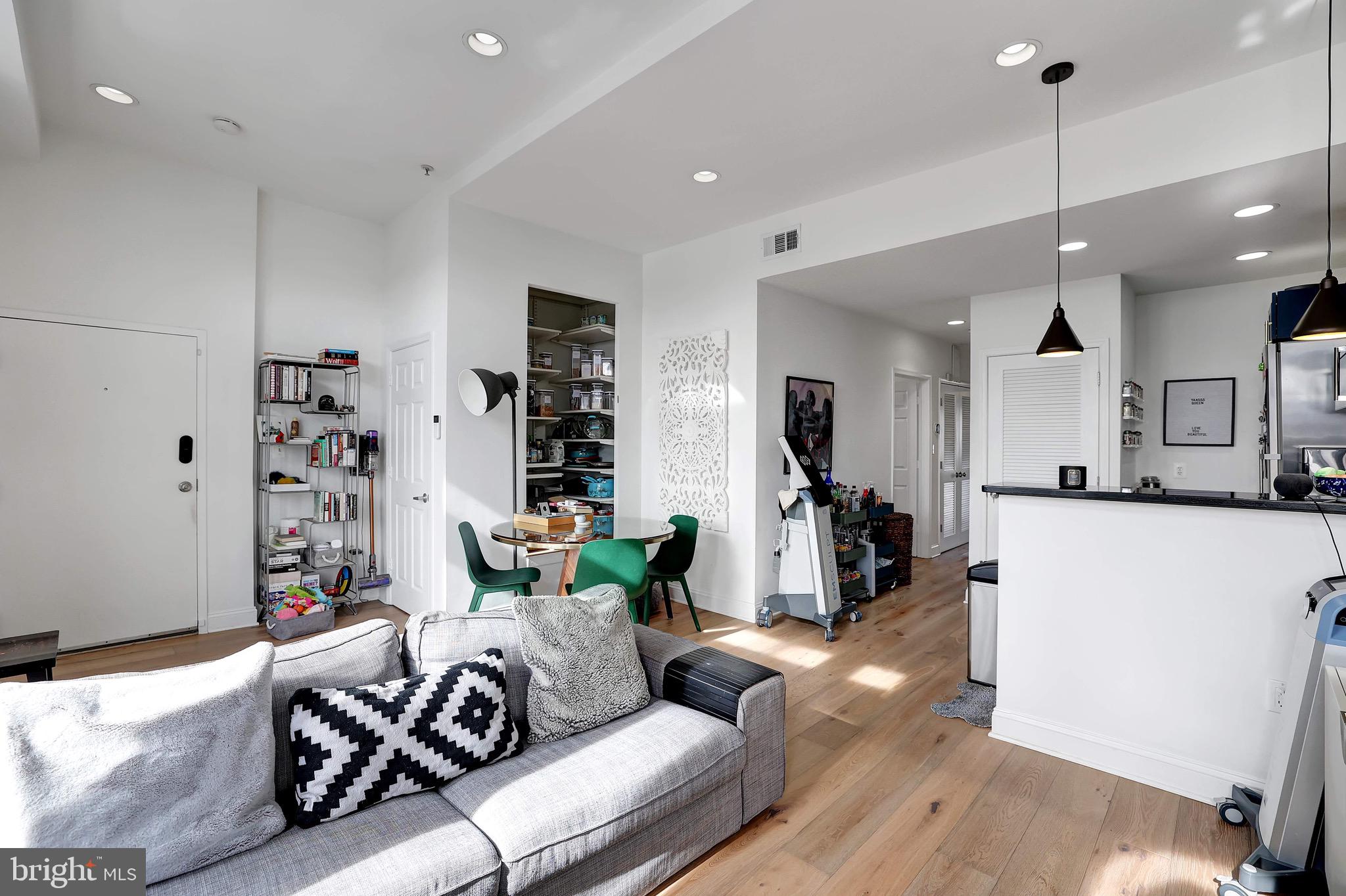 115 Rhode Island Avenue NW Unit: 4