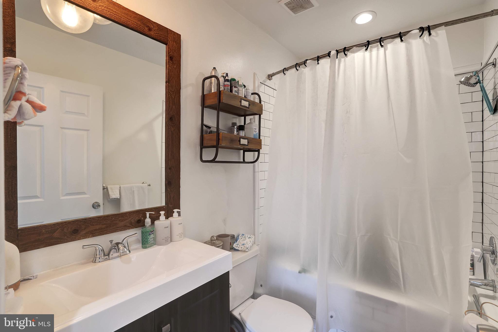115 Rhode Island Avenue NW Unit: 4