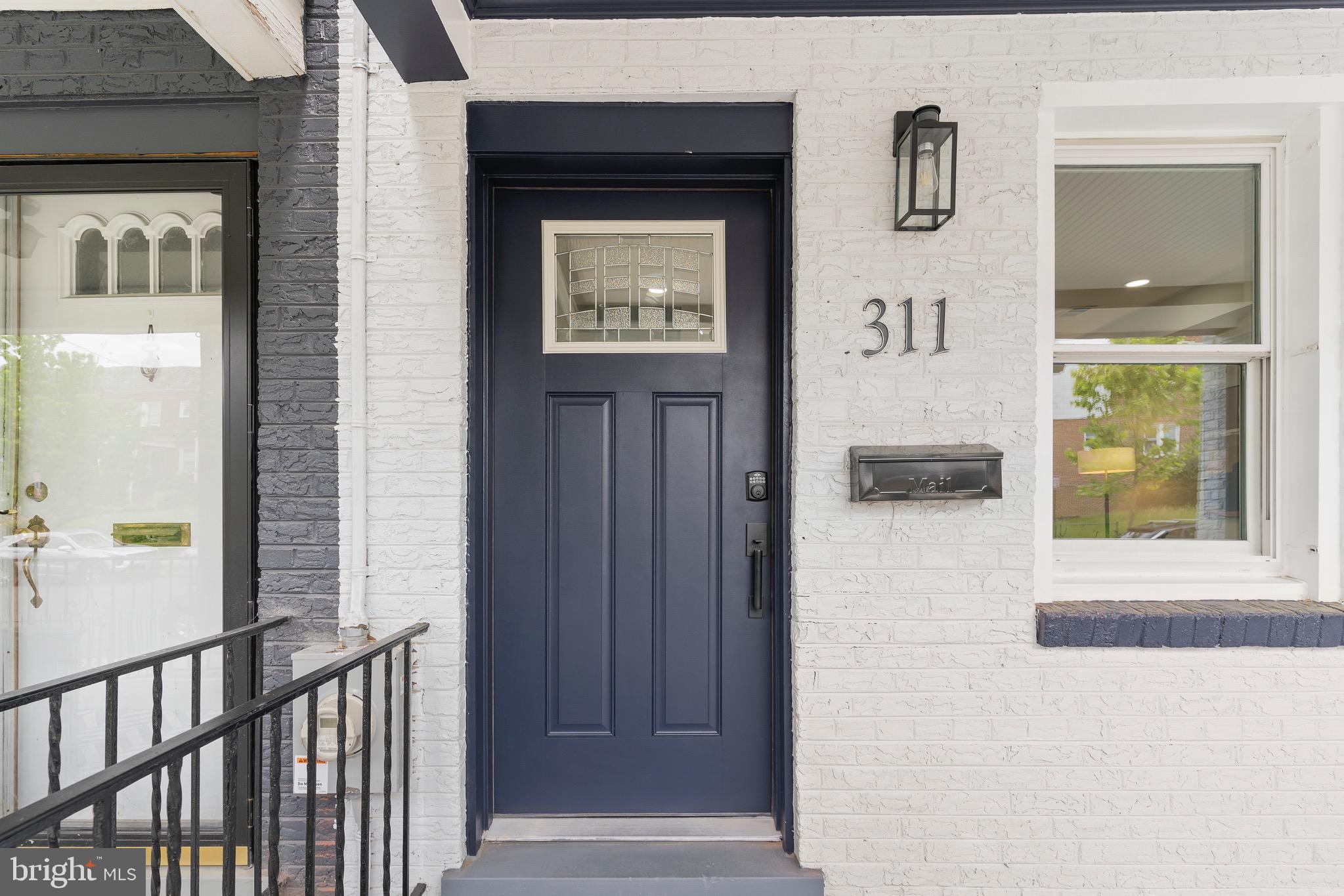 311 Farragut Street NW