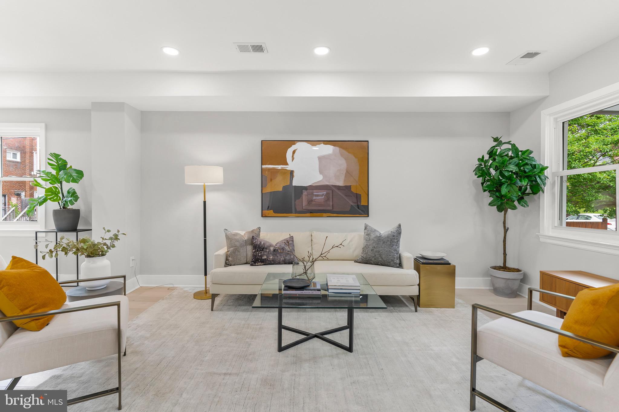 311 Farragut Street NW