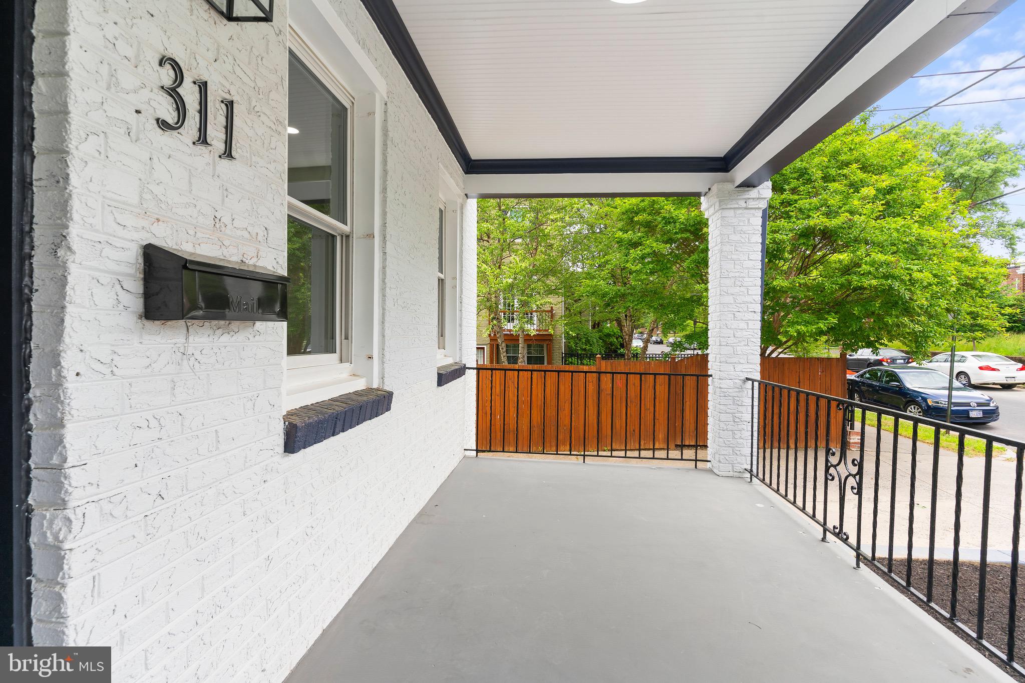 311 Farragut Street NW